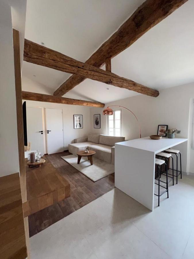 Apartment With Mediterranean Charm In The Heart Of The Provencal Market Antibes Buitenkant foto