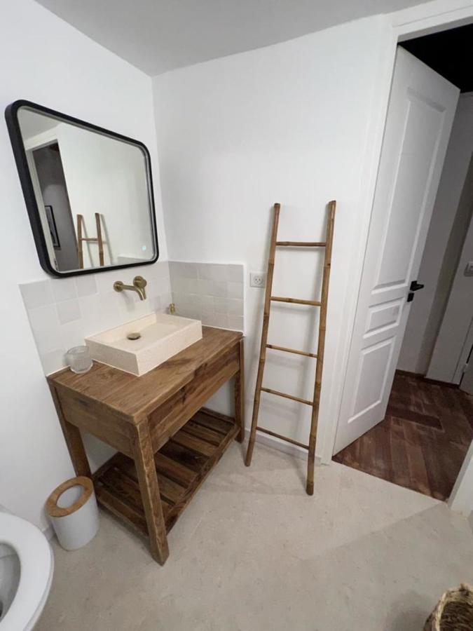 Apartment With Mediterranean Charm In The Heart Of The Provencal Market Antibes Buitenkant foto